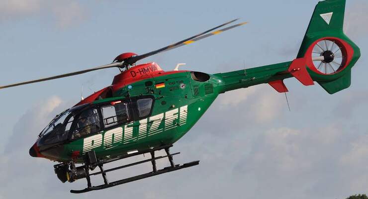 Laser Entfernungsmesser Polizei : Polizeihubschrauberstaffeln in deutschland flug revue